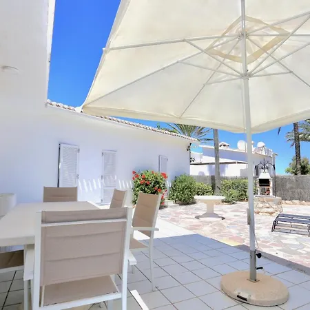 Villa Urbanizacion El Oasis, 20 En 1ª Linea Playa