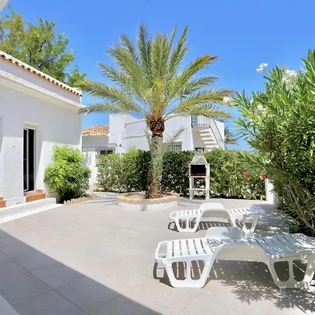 Villa Urbanizacion El Oasis, 20 En 1ª Linea Playa