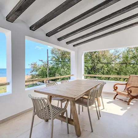 Villa Urbanización El Oasis, 20 En 1ª Línea Playa *