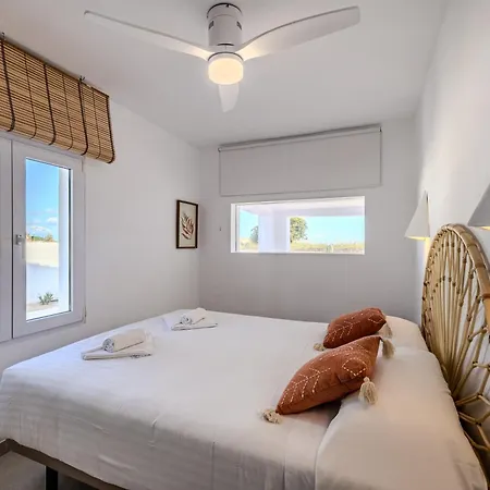 Urbanizacion El Oasis, 20 En 1ª Linea Playa * Дения