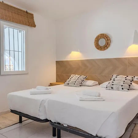 Urbanización El Oasis, 20 En 1ª Línea Playa Villa *