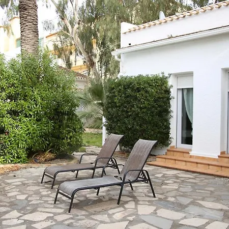 Вилла Urbanizacion El Oasis, 20 En 1ª Linea Playa Дения